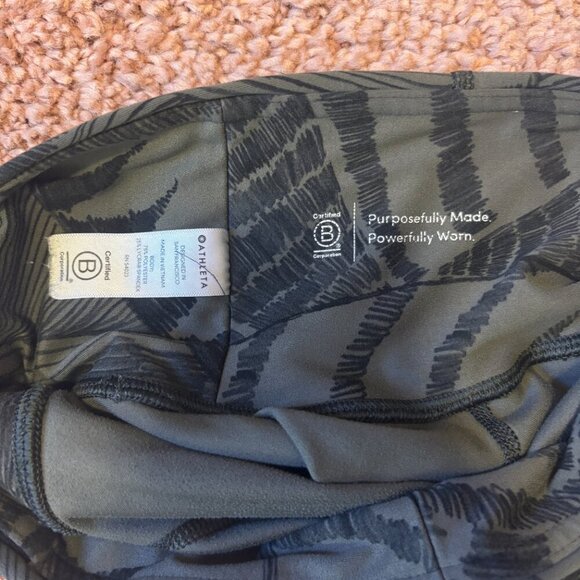 Athleta Womens Gray Palm Leaf Print Leggings Stash Pocket Size XSmall 23" Waist - Picture 5 of 5